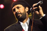Juan Luis Guerra abandonó congregación por celos de esposa Juan Luis Guerra abandonó congregación por celos de esposa