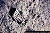 La fe de los astronautas. Neil Armstrong: la huella más importante del hombre no está en la Luna